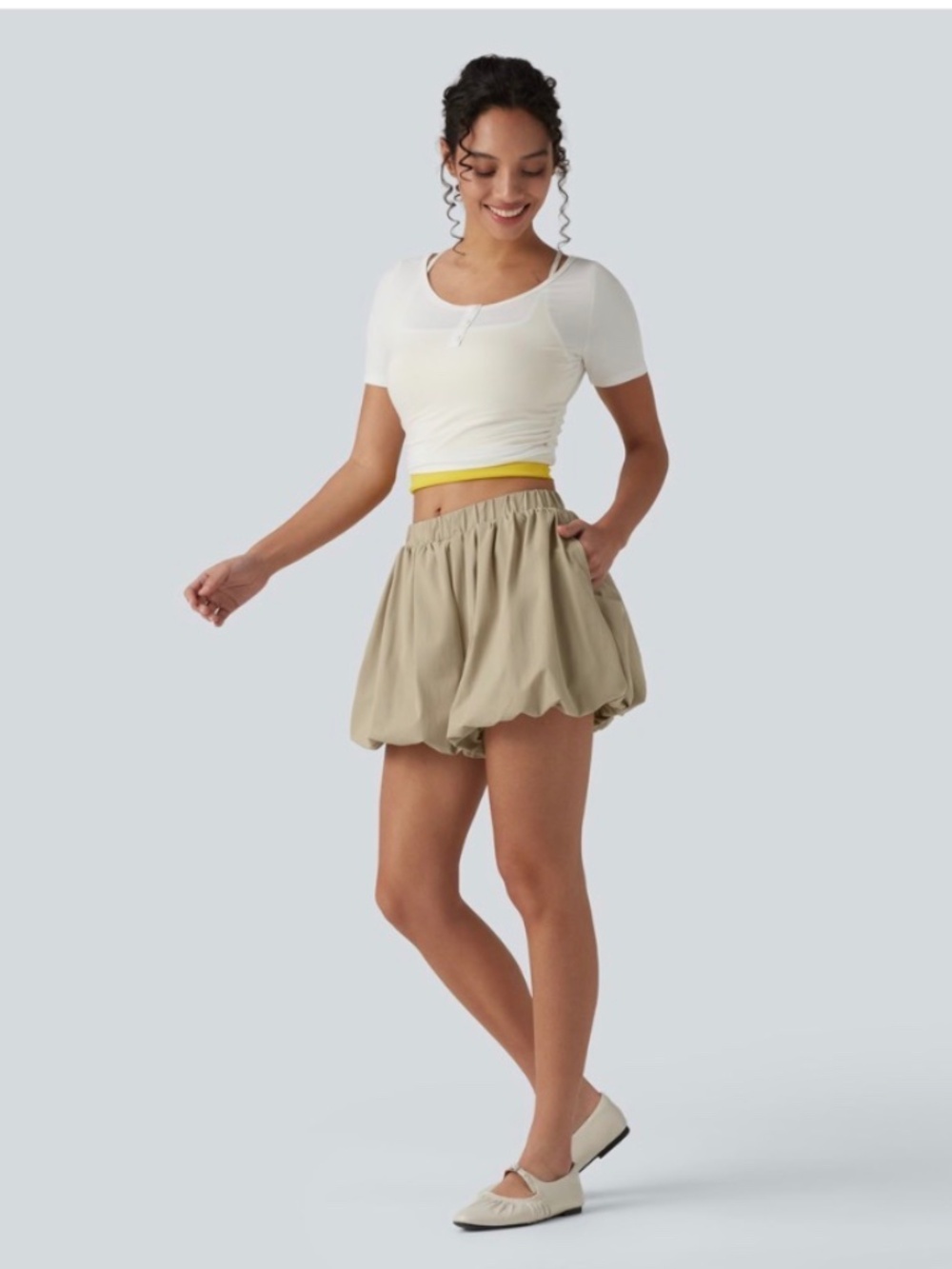NWT Halara Mid Rise Stretchy Poplin Casual Bubble Shorts with Pockets Size large